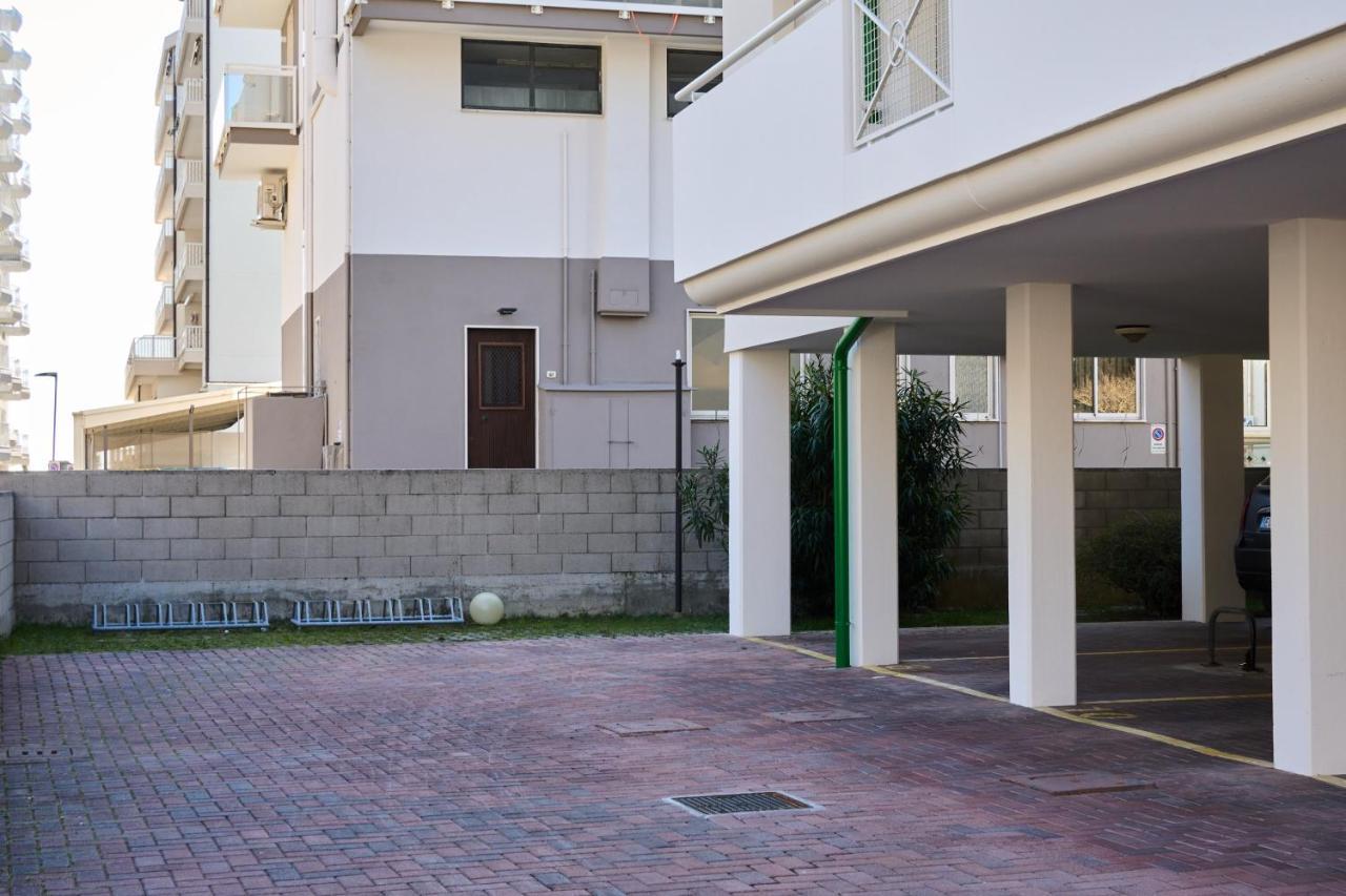 Olimpia-centralissimo-pochi Passi Dal Mare